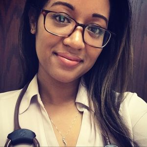 Meet your Posher, Racquel